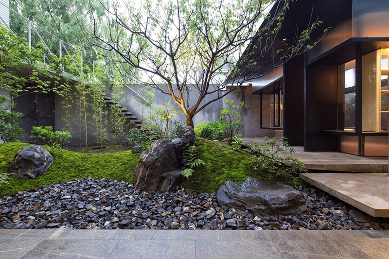 51 Captivating Courtyard Designs That Make Us Go Wow