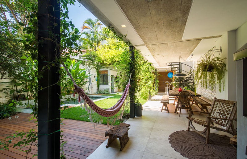 51 Captivating Courtyard Designs That Make Us Go Wow